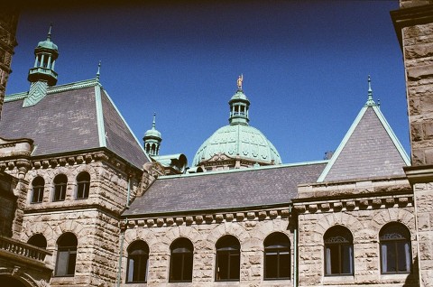 Canon EOS 3; EF 50mm f/1.2L; Kodak 400GC